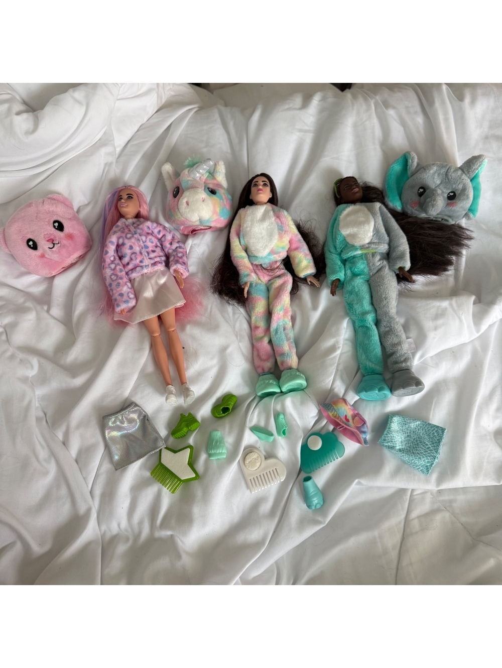 Barbie Cutie Reveal Fantasy Series Fashion Dolls Bundle